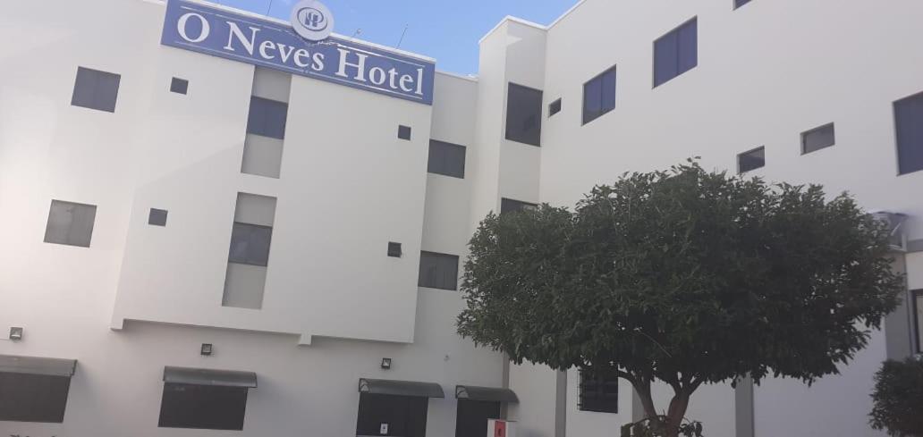 O Neves Hotel Гуанамби Екстериор снимка